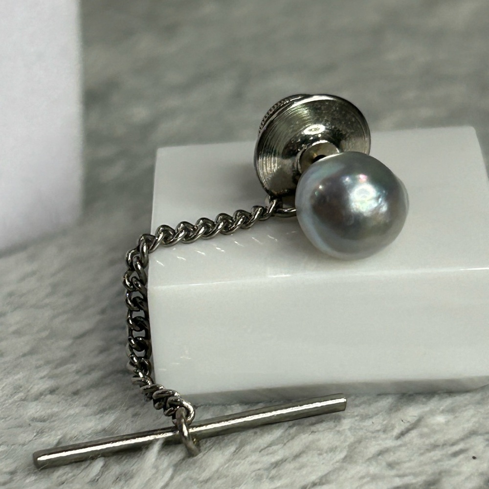 Large Baroque Pearl Tie Pin-14kt